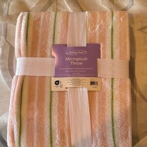 Holiday Home Pink Microplush Throw Blanket